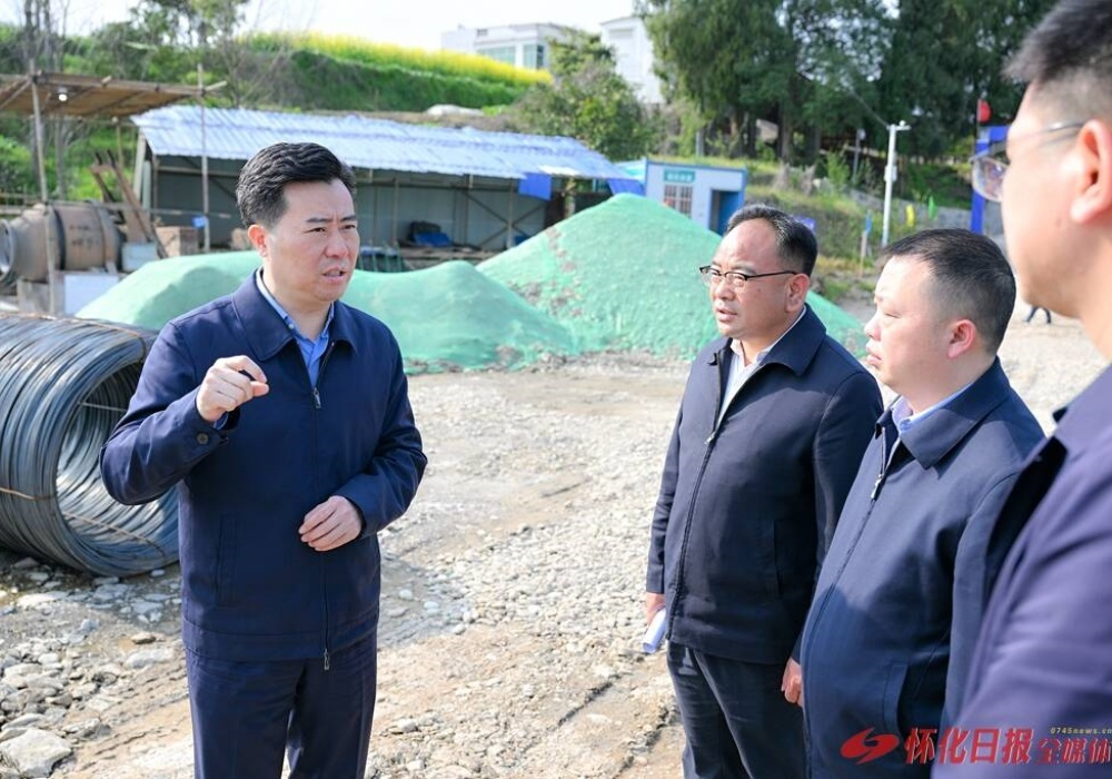 黎春秋以“四不两直”方式督导检查生态环保突出问题整改工作