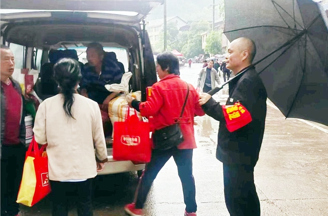 罗卜田乡：加强雷雨天气道路交通安全管理