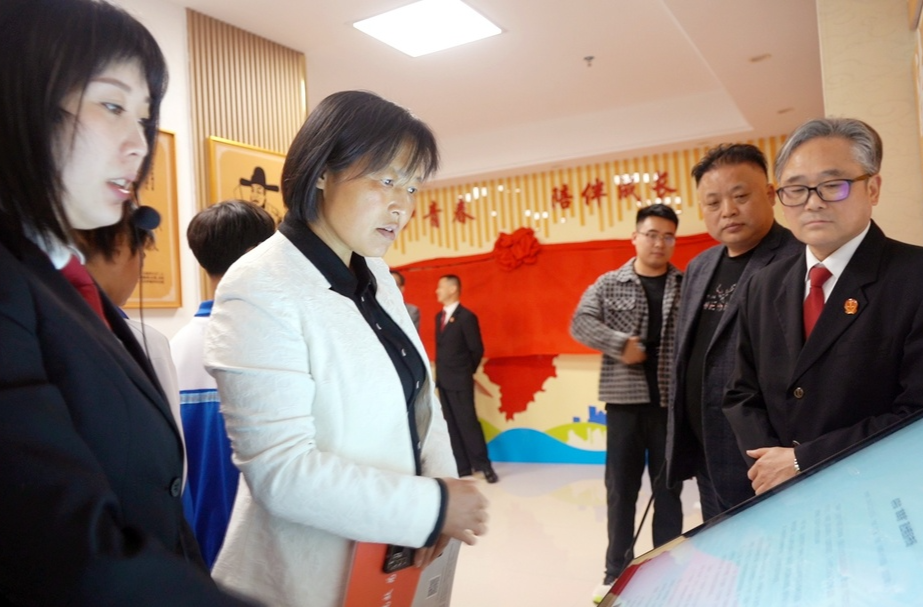 芷江人民法院青少年法治教育实践基地正式投入运行