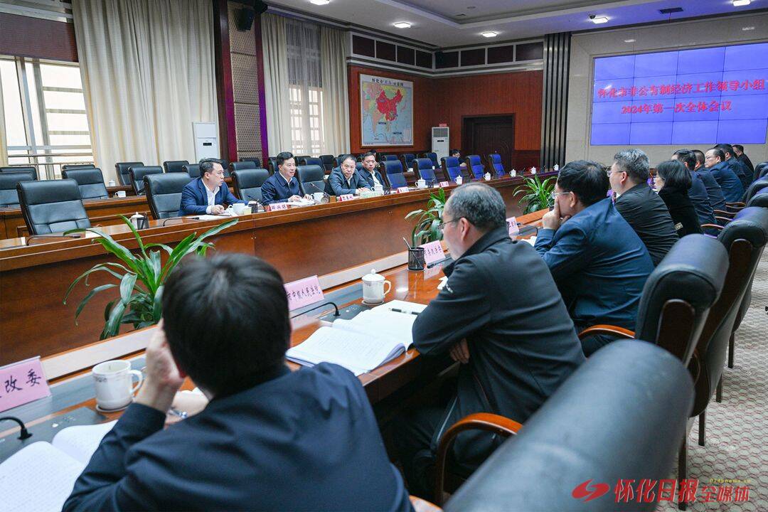 黎春秋：以更大力度更实举措更优服务 推动全市非公有制经济高质量发展