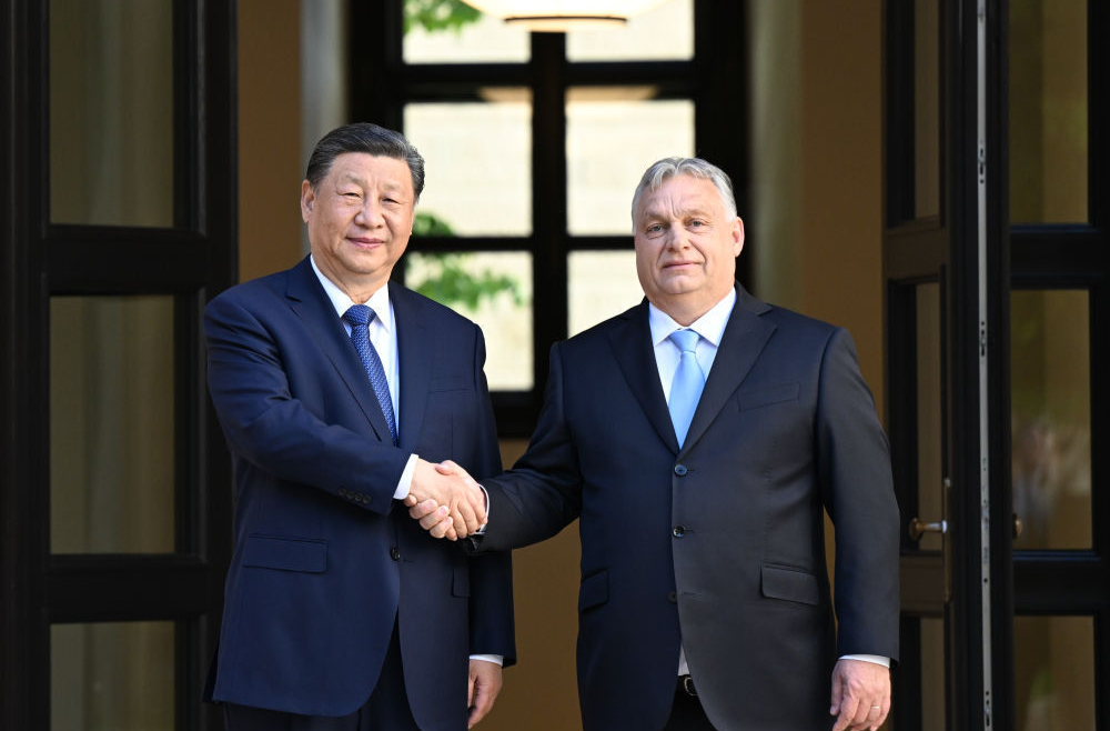 习近平同匈牙利总理欧尔班举行会谈