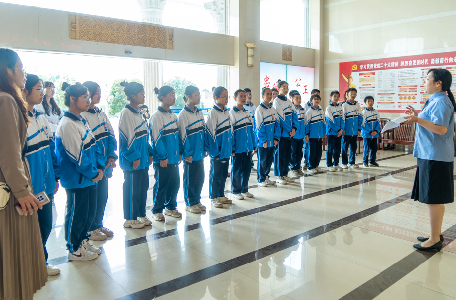 检教同行 共护成长丨芷江人民检察院举行检察开放日活动