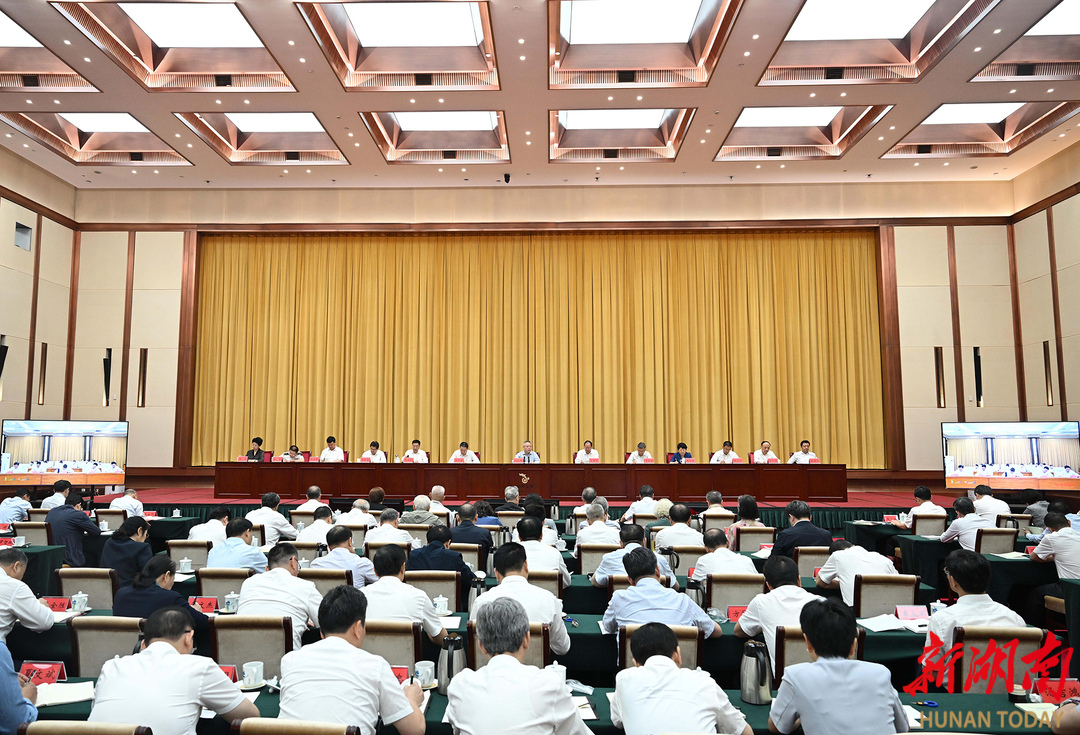 省委警示教育会召开 沈晓明主持并讲话