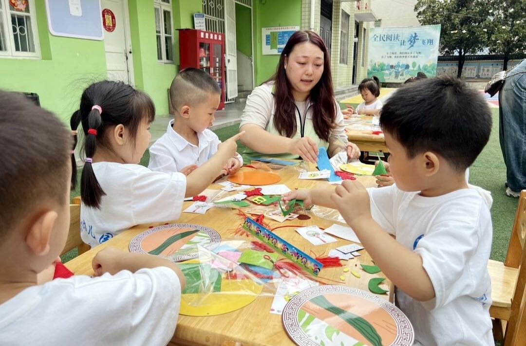 芷江河西幼儿园开展端午节主题活动