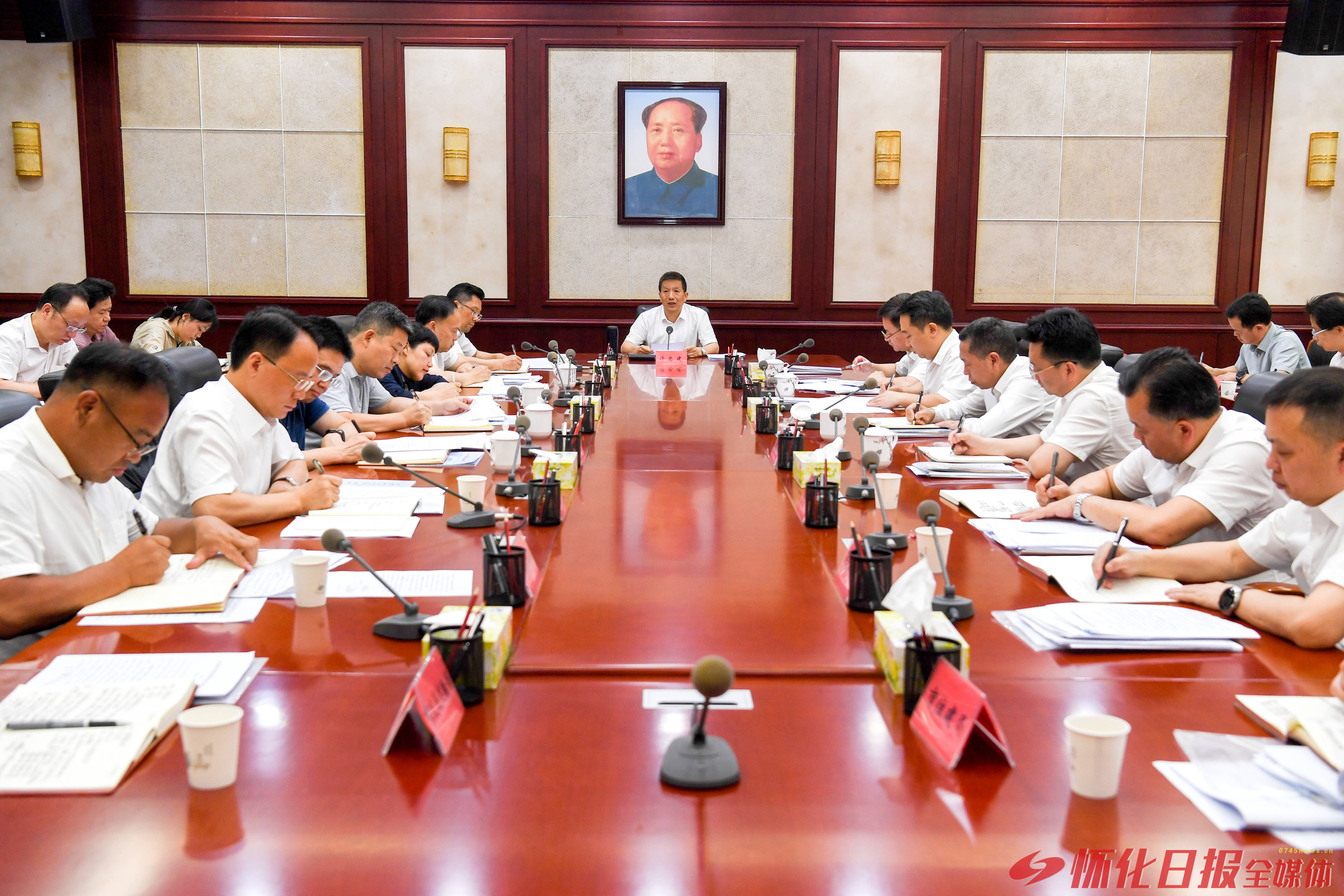 许忠建主持召开2024年市总河长会议