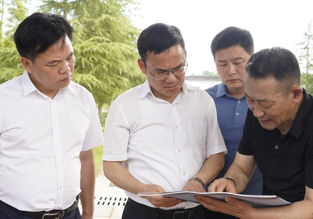 梁元和调研中国人民抗日战争胜利受降旧址保护提升项目
