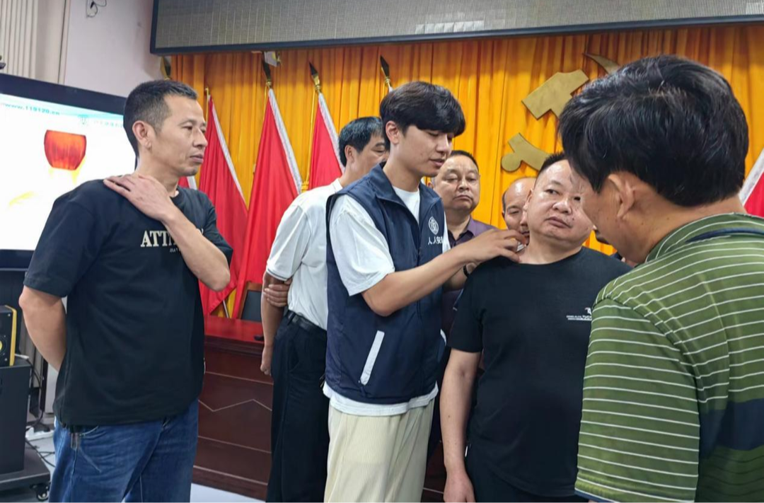 洞下场乡开展“关爱生命 救在身边”健康知识讲座