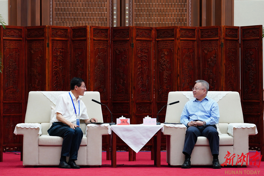 沈晓明会见全国无党派人士专项民主监督调研团