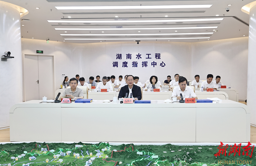 毛伟明：全力以赴打好防汛救灾这场硬仗