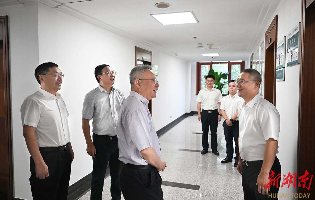 沈晓明调研省直有关单位党纪学习教育开展情况