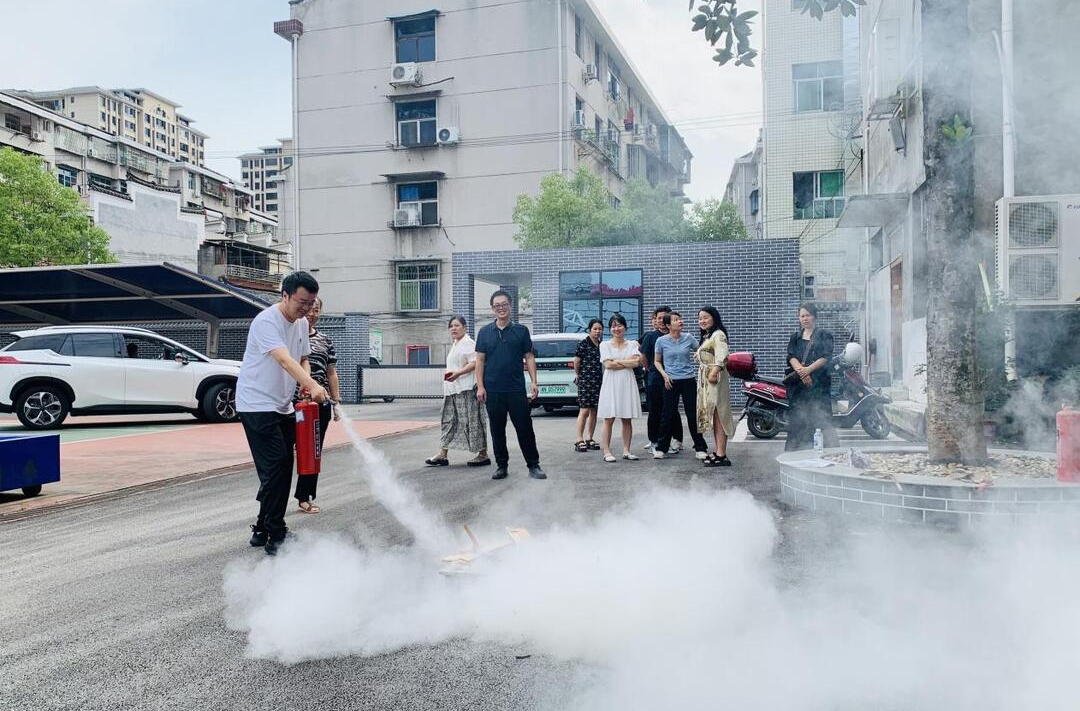 芷江总工会全面开展消防知识讲座与应急演练