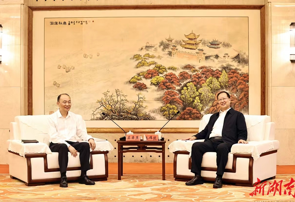 省政府与中国化学工程集团有限公司举行工作会谈