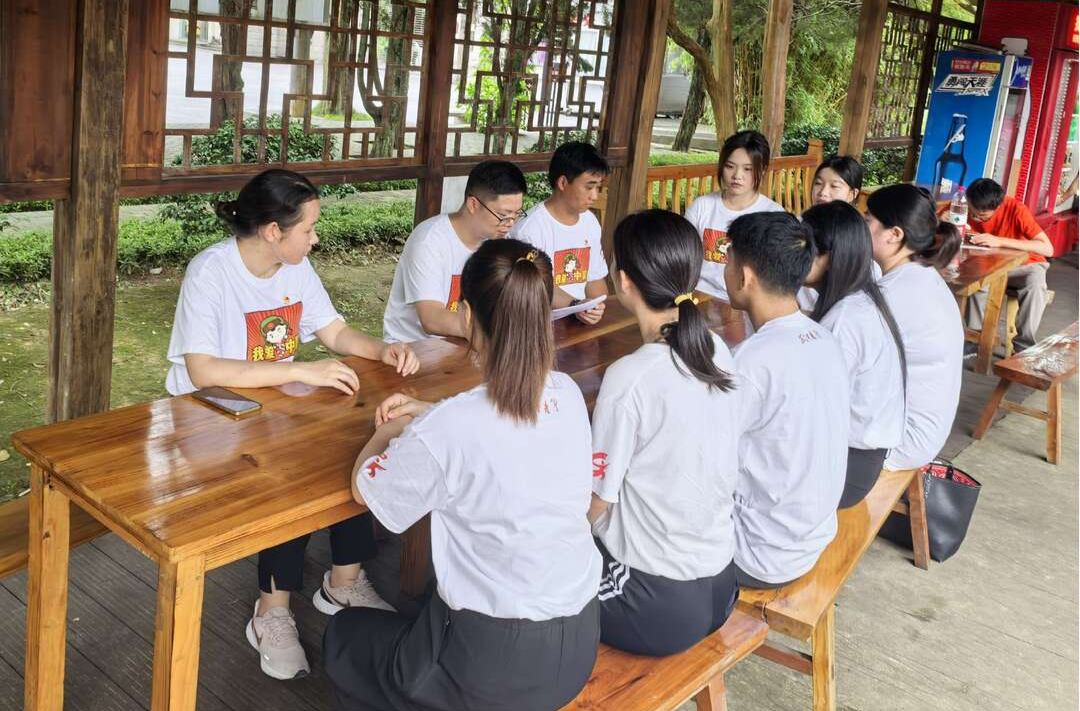 共青团芷江县委开展“芷音有理 新思想青年说”理论宣讲活动