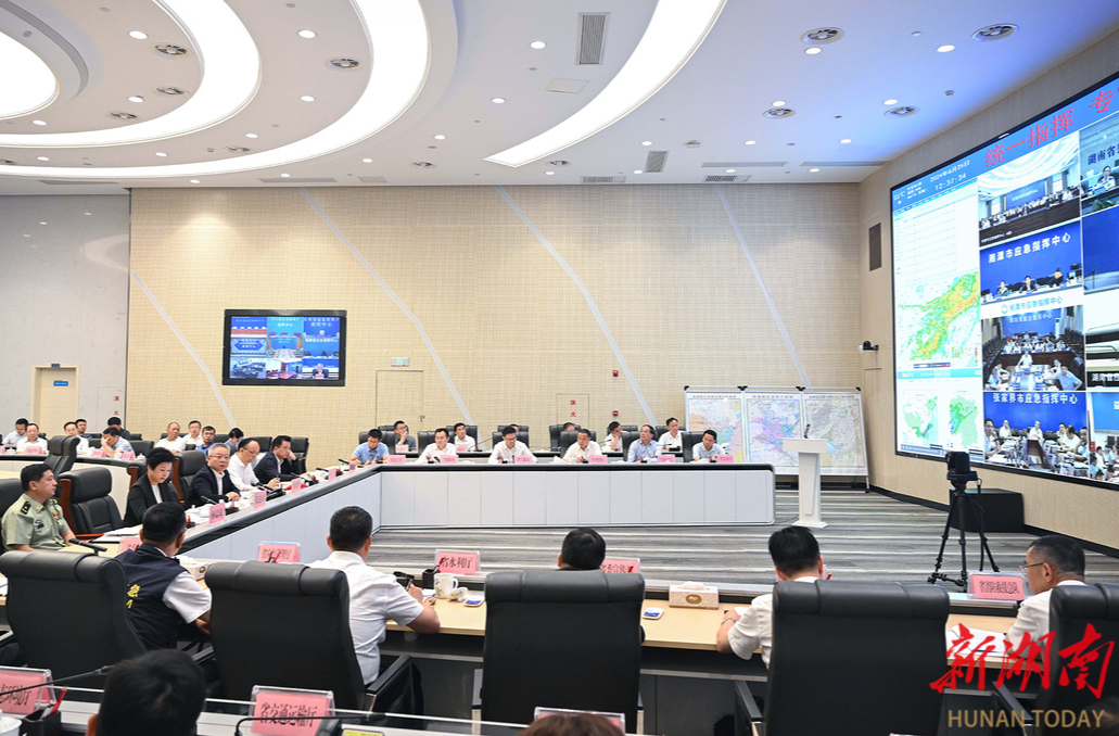 沈晓明：把防汛抗灾作为当前压倒一切的重要任务