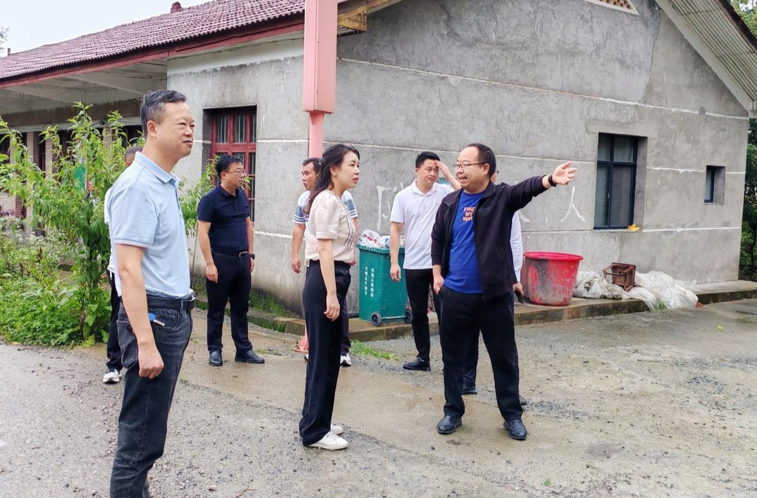 市林业局检查指导芷江五郎溪国有林场防汛工作