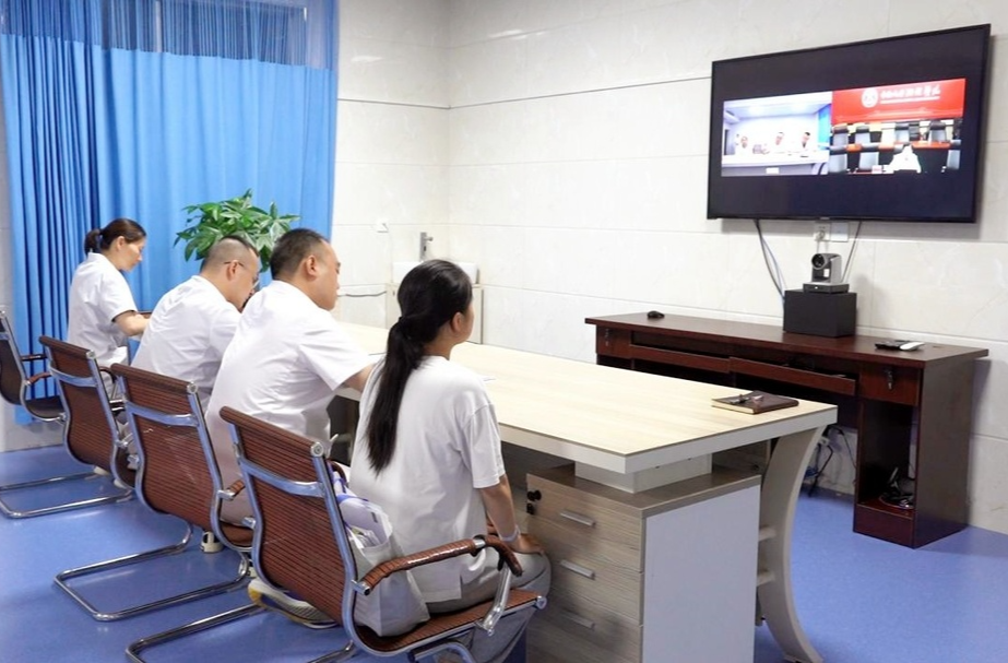 中南大学湘雅医院远程医学中心芷江分中心正式开通