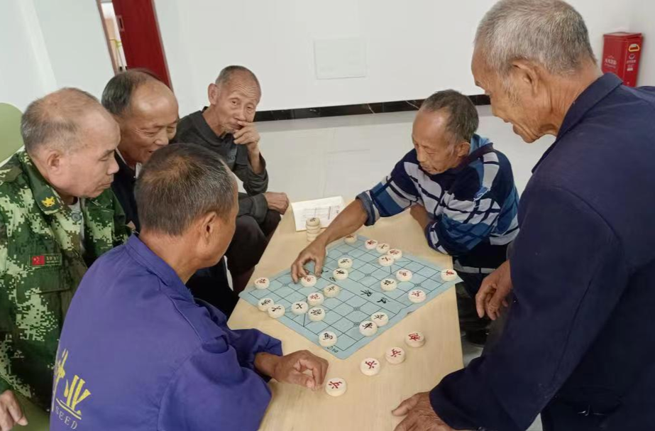 芷江沅州新城易地搬迁安置区建立养老服务站和老年学校