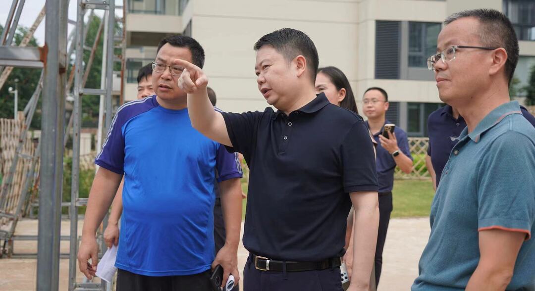 梁志平专题调研项目征拆和灾后恢复工作