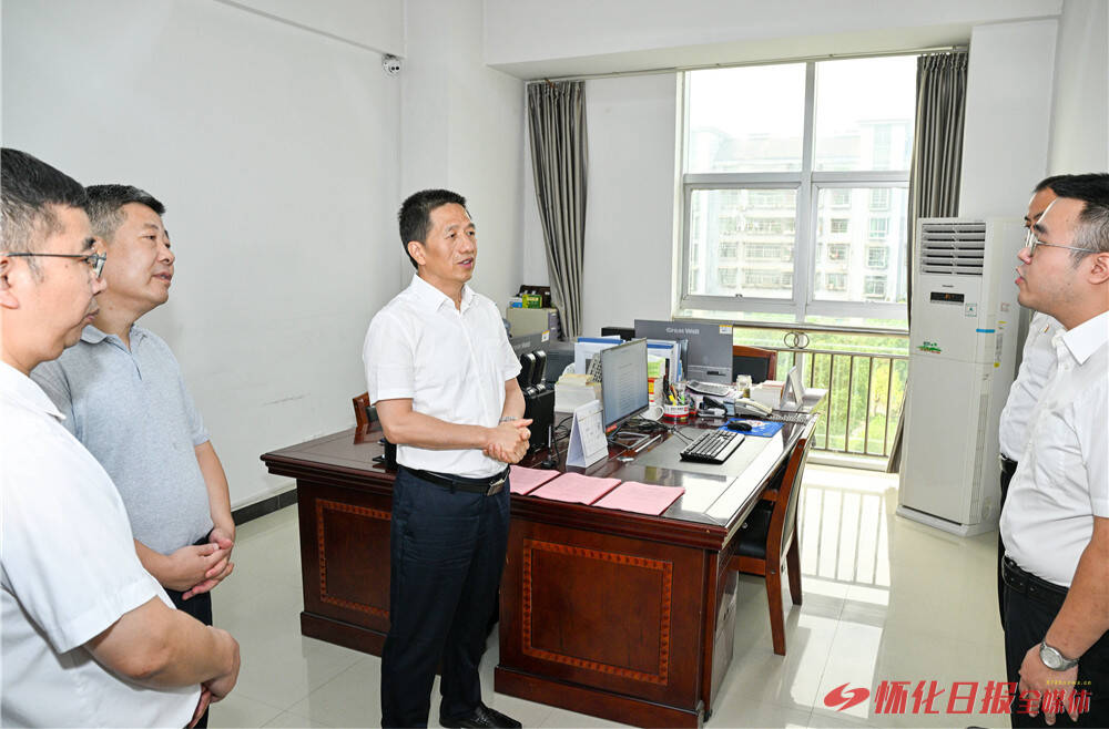 许忠建专题调研民生实事和社会保障工作