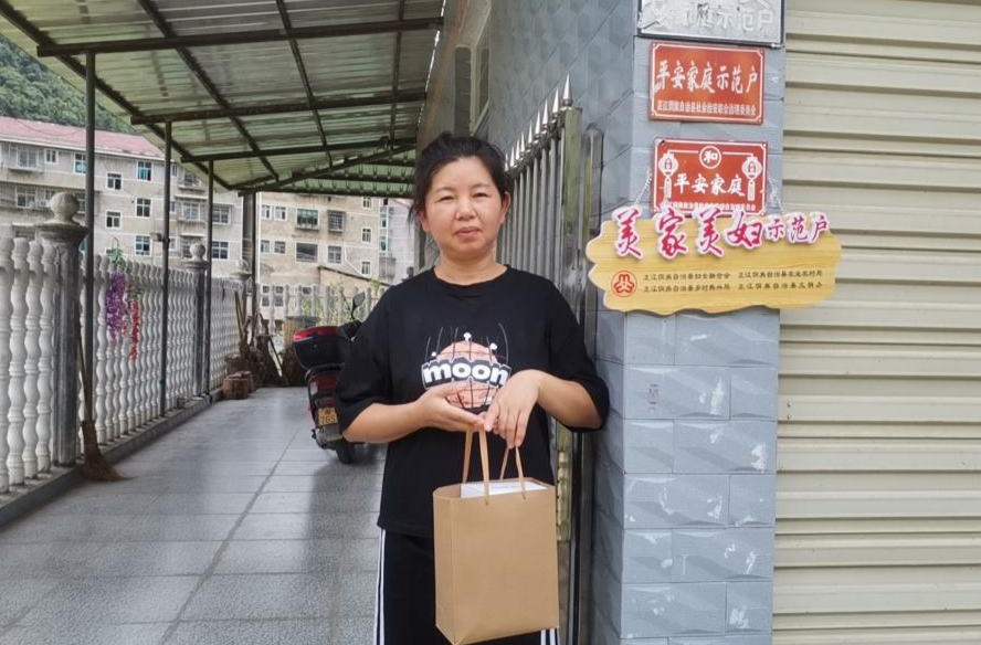 大树坳乡：构建和美乡村  彰显巾帼担当