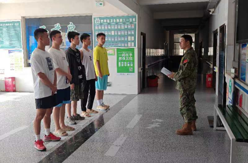 岩桥镇：开展2024年秋季应征青年初审初检工作