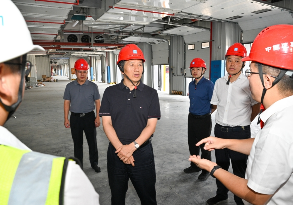 ​许忠建现场调度全球湘商大会和省旅发大会重点项目建设时强调：坚持保安全保质量抢进度