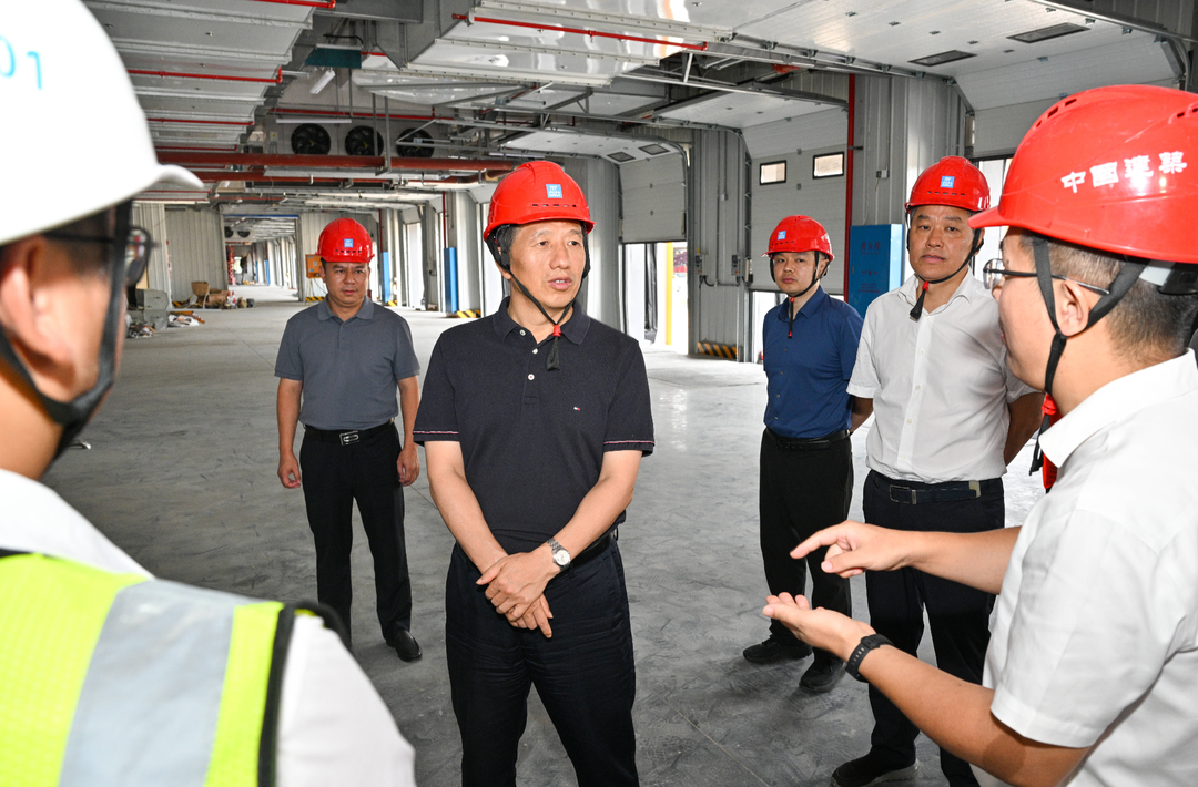 ​许忠建现场调度全球湘商大会和省旅发大会重点项目建设时强调：坚持保安全保质量抢进度