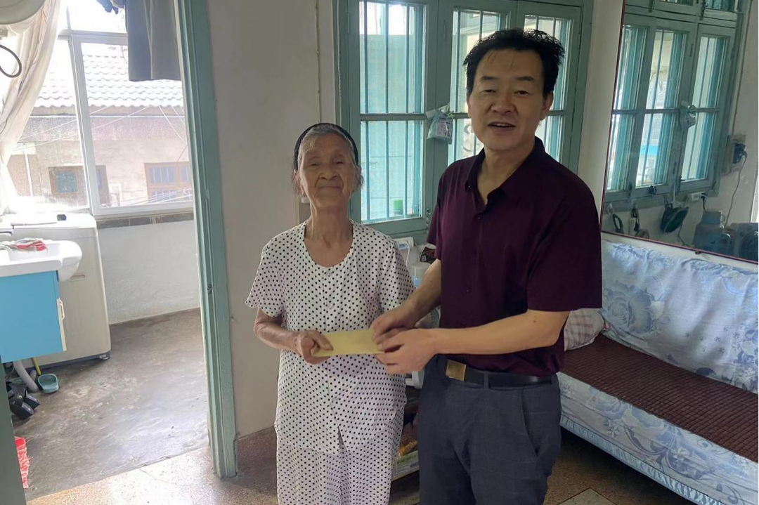 芷江退役军人事务局开展“八一”走访慰问退役军人和优抚对象活动