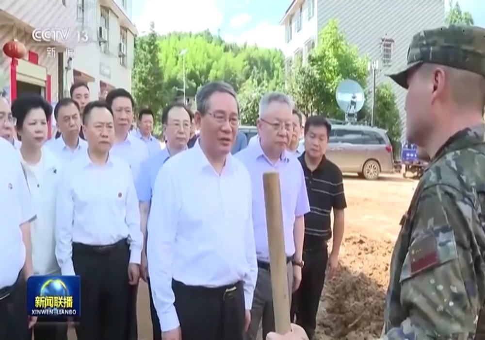 李强在湖南看望慰问受灾群众检查指导防汛工作