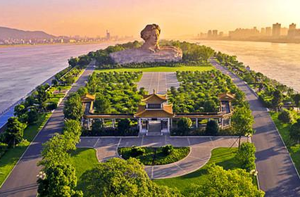 坚定当好进一步全面深化改革的践行者 ——学习贯彻党的二十届三中全会精神中央宣讲团报告会在湖南干部群众中引发热烈反响