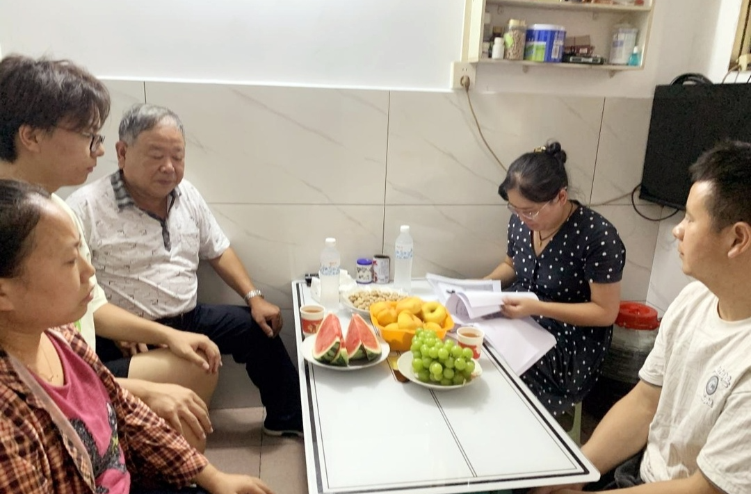 芷江关工委：深入基层 把关爱落实在行动上