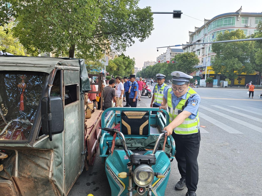 芷江：开展交通整治 消除安全隐患