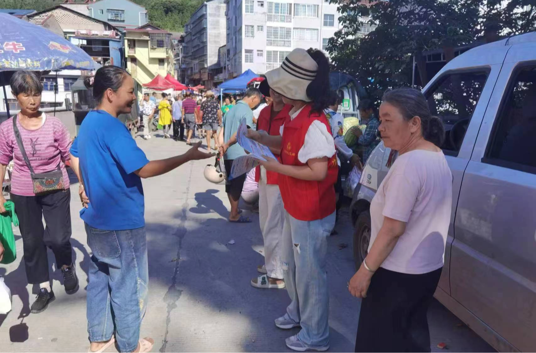 碧涌镇开展交通安全宣传活动
