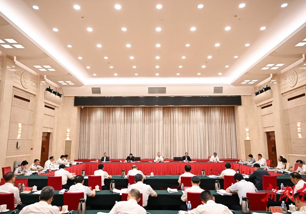 沈晓明：切实将调研成果转化为进一步全面深化改革的实际举措