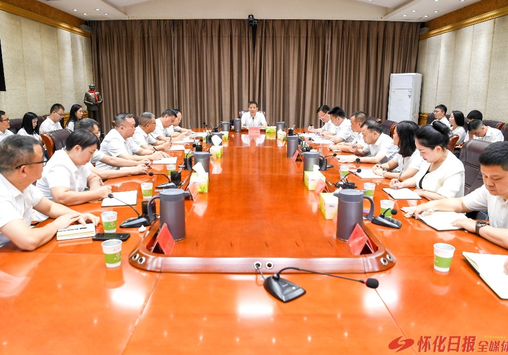 许忠建：巩固壮大奋进新时代的主流思想舆论