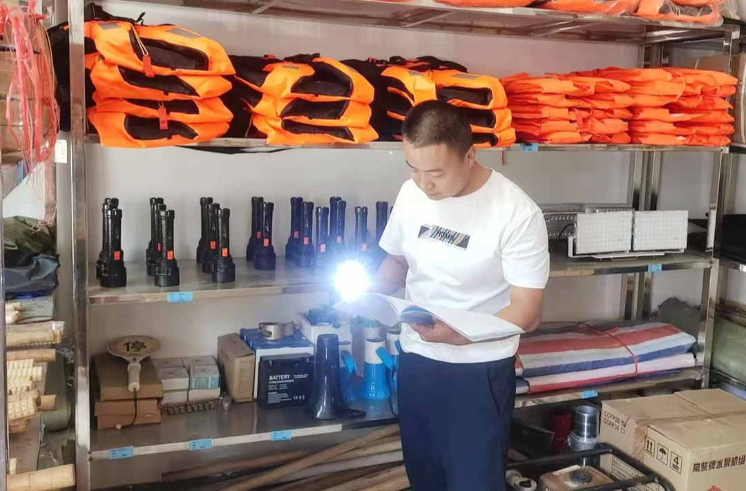 罗卜田乡：应急器械严把关，森林防火防未“燃”
