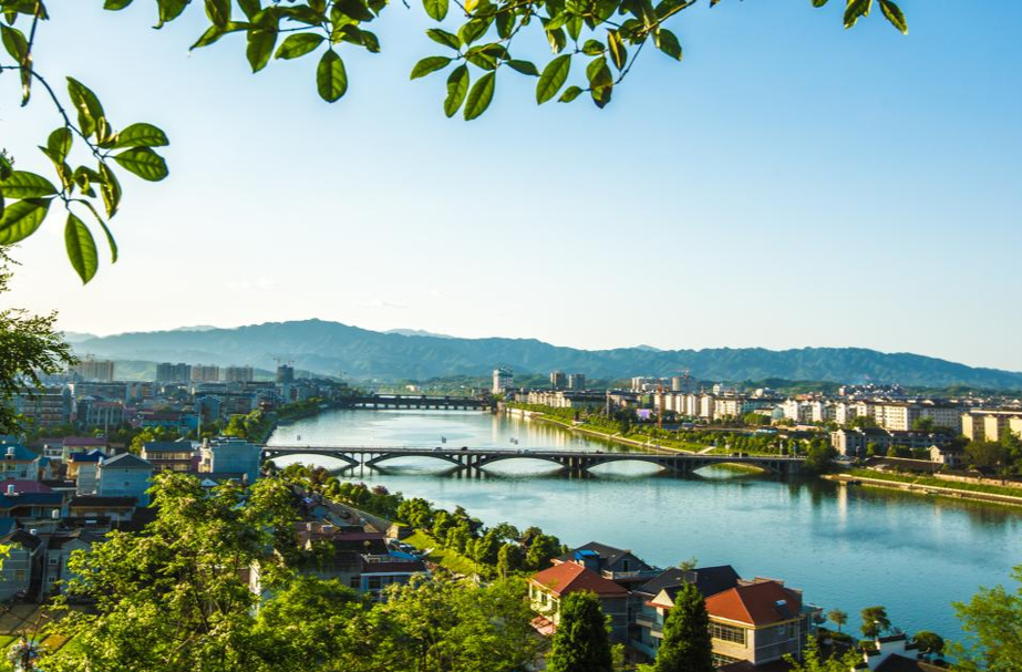 芷江实施“112345工程”推进森林城市建设