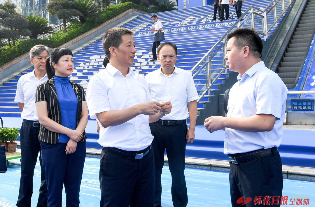 许忠建现场督导检查第十一届全球湘商大会准备工作就绪情况