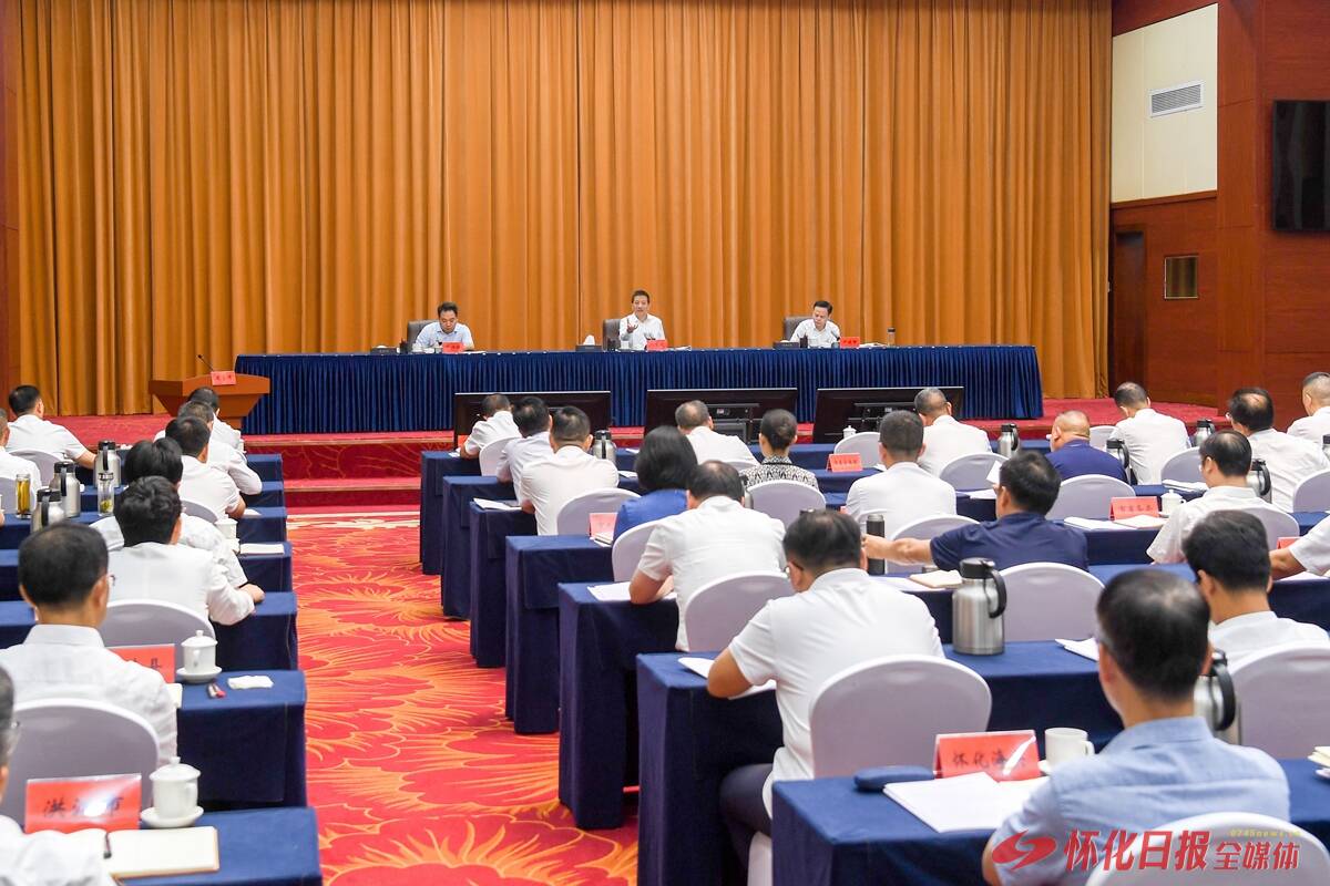 許忠建：打好主動(dòng)戰(zhàn)攻堅(jiān)戰(zhàn)持久戰(zhàn) 堅(jiān)決守牢安全發(fā)展底線