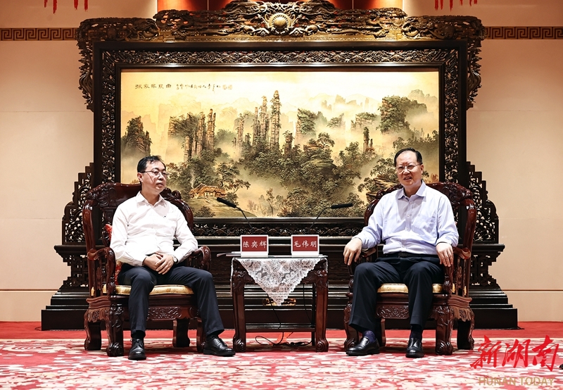 省政府与中国安能集团举行工作座谈 毛伟明陈奕辉出席