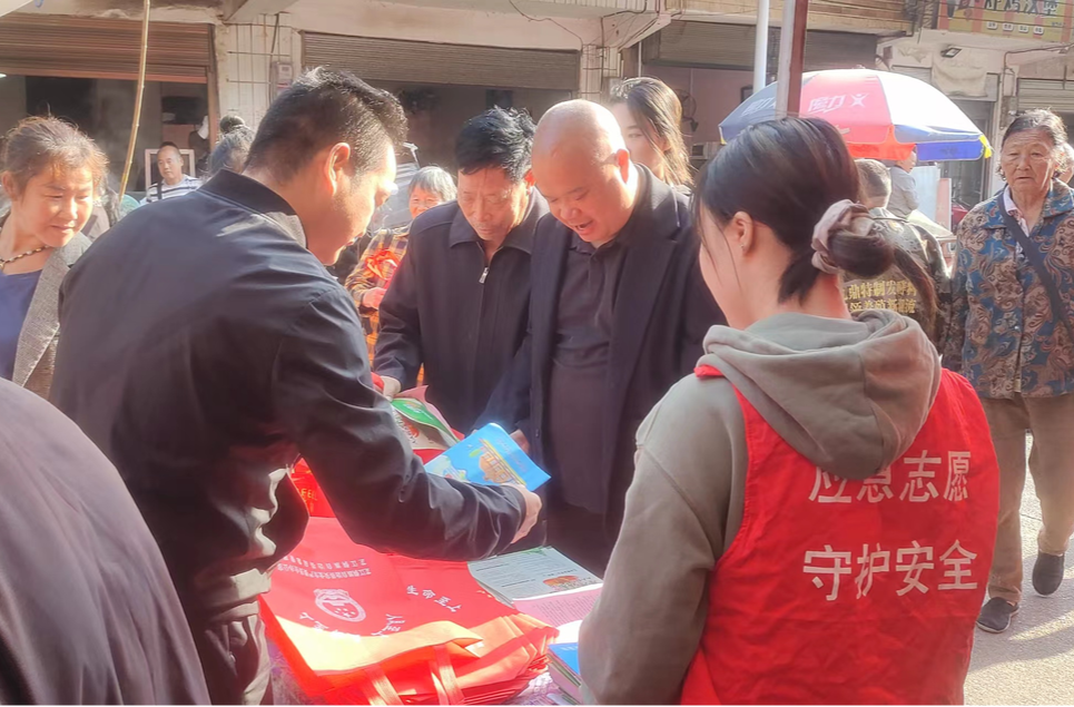 罗卜田乡开展“第35个国际减灾日”宣传活动
