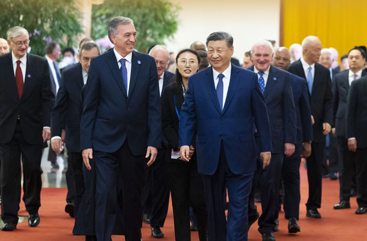 【讲习所·中国与世界】习近平：一个友谊的世界才可能是和平的世界