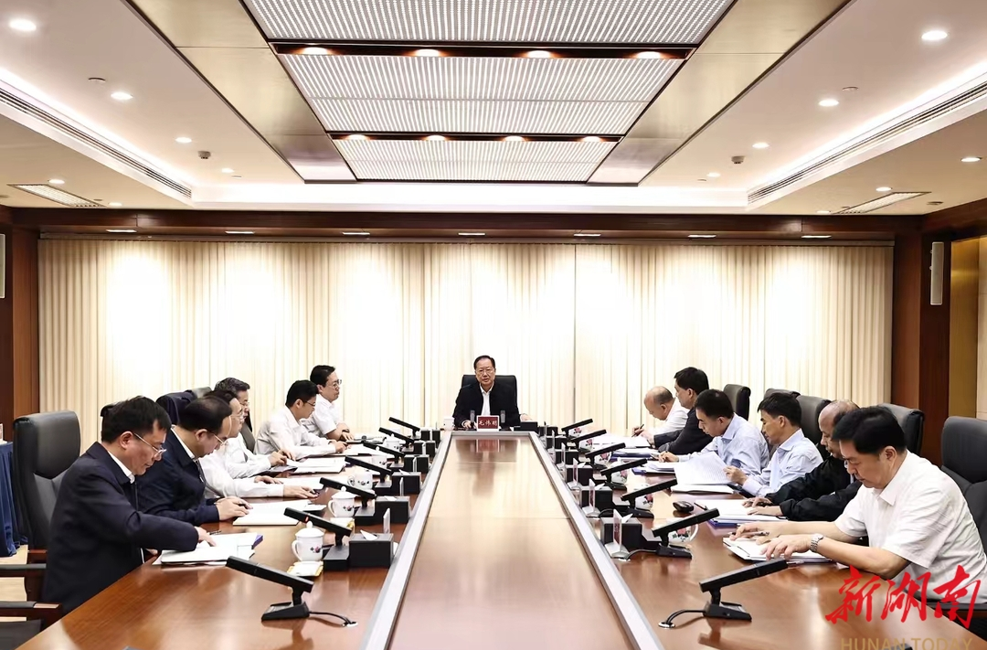 毛伟明总结部署“两重”“两新”送解优专项行动