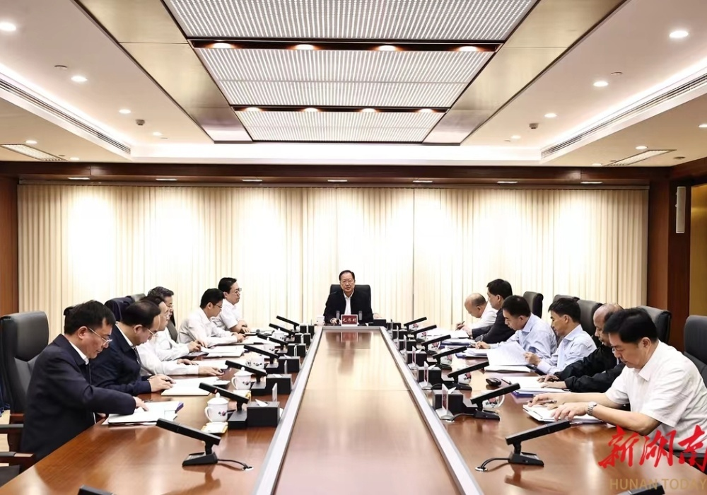 毛伟明总结部署“两重”“两新”送解优专项行动
