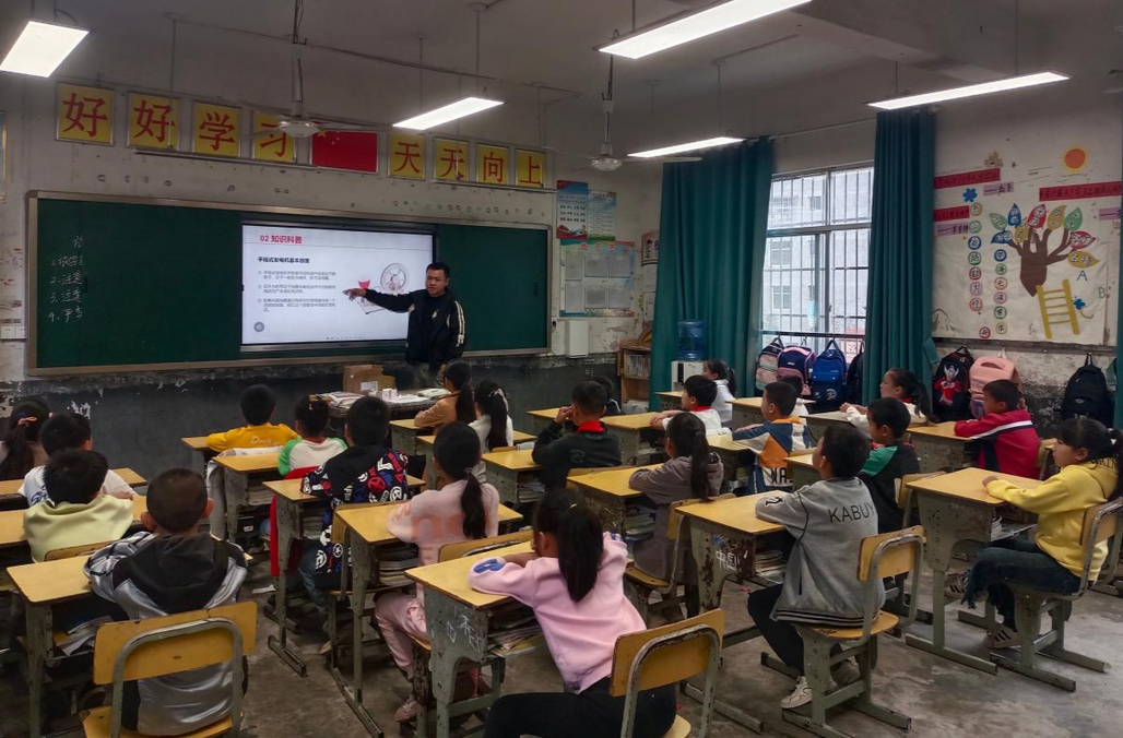 冷水溪乡：科普点亮童心梦，实践激发创新潮