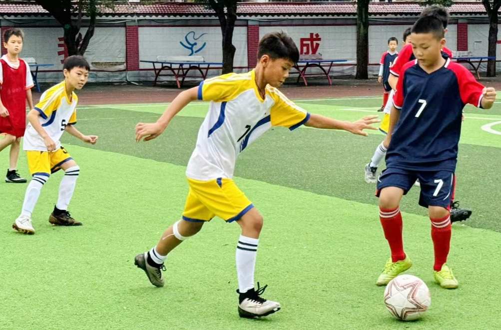 芷江河西小学校园足球联赛开幕