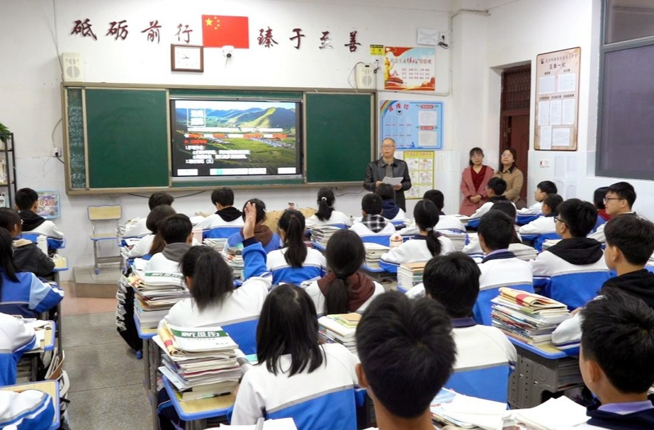 芷江教育局：积极开展阳光招生政策核查行动 夯实教育公平根基