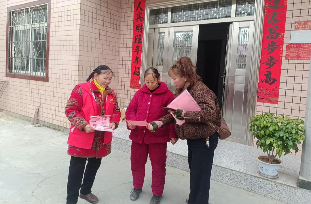 芷江镇：加强入户宣传 敲门行动在路上