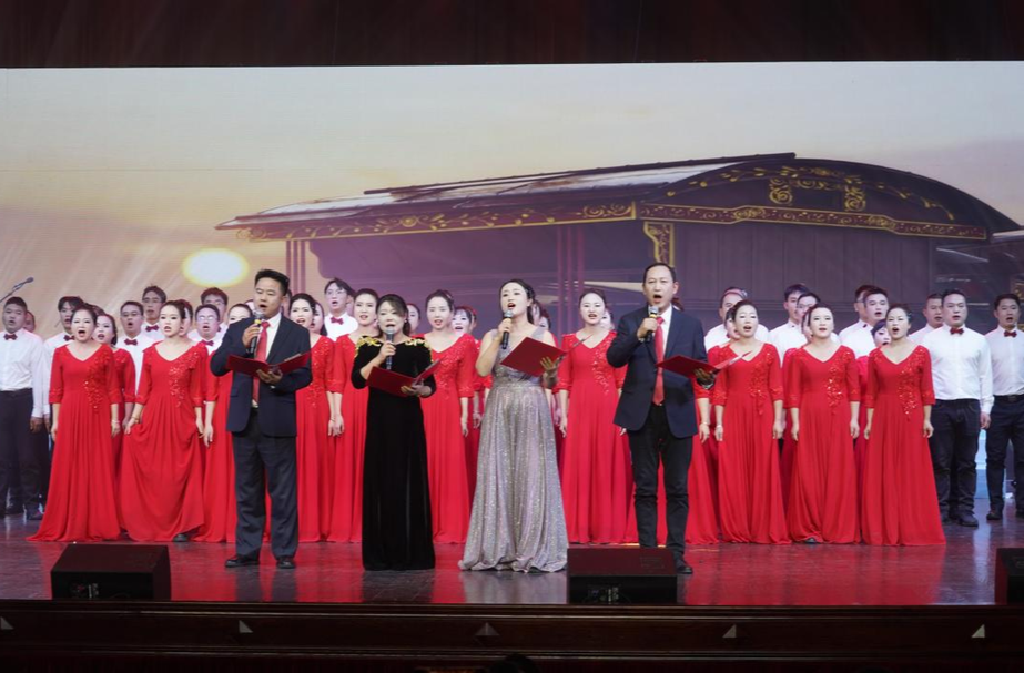 芷江教育系统举行庆元旦文艺汇演 展现新时代教师风采