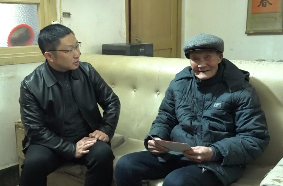 唐江鲤开展新春走访慰问活动